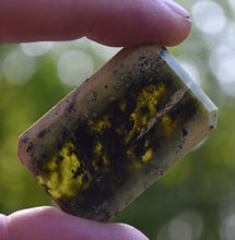 Load image into Gallery viewer, Vermont Serpentine - Intensely Vivid Green 'Gel' Portrait Gem - Made by Scott Maier - 16+ Grams