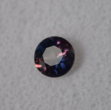 Load image into Gallery viewer, Outstanding Winza Sapphire Round Gemstone - 0.85 ct. - Pink, Purple, Orange, Blurple, Blue ~