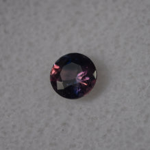 Load image into Gallery viewer, Outstanding Winza Sapphire Round Gemstone - 0.85 ct. - Pink, Purple, Orange, Blurple, Blue ~