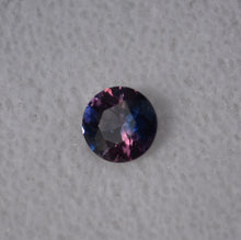 Load image into Gallery viewer, Outstanding Winza Sapphire Round Gemstone - 0.85 ct. - Pink, Purple, Orange, Blurple, Blue ~
