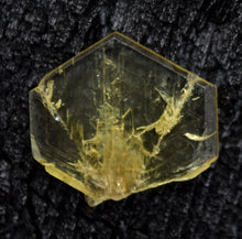 Load image into Gallery viewer, Chrysoberyl - Cyclical Twinning, and Excellent Crystallization - 2.93 ct. - Lac Alaotra, Madagascar