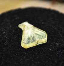 Load image into Gallery viewer, Chrysoberyl Fishtail Twin Crystal from Lac Alaotra, Madagascar