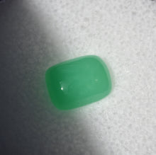 Load image into Gallery viewer, 'Sugarloaf' Chrysoprase Cabochon - 2.3 ct.