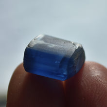 Load image into Gallery viewer, Intensely Blue Kyanite Faceting Rough - EXCEPTIONALLY Clean - Faceting Quality Set from Kalikot, Nepal