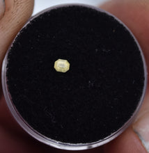 Load image into Gallery viewer, The ONLY Clean Beryl Gemstone from Rhode Island in Existence - Heliodor - 0.1 ct. VS - Cut by Scott Maier