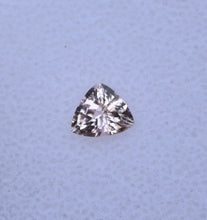 Load image into Gallery viewer, Flashy Pink Morganite Trilliant Gem - Very Bright, No Window - 0.53 ct.
