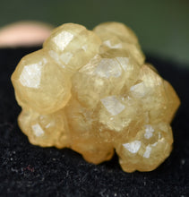 Load image into Gallery viewer, Yellow Grossular Garnet Cluster - 100% perfect Specimen - Handan Prefecture, Hebei Province, China