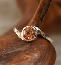 Load image into Gallery viewer, Peachy-Orange Tunduru Hessonite Garnet Ring -- 1.3 ct. Gem - Sterling Silver
