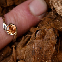 Load image into Gallery viewer, Peachy-Orange Tunduru Hessonite Garnet Ring -- 1.3 ct. Gem - Sterling Silver
