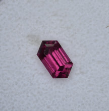 Load image into Gallery viewer, Pastel Purple Pyrope Garnet from Mozambique - 1.77 ct.
