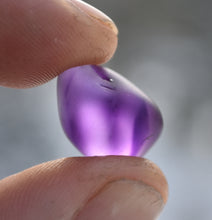 Load image into Gallery viewer, Rwandan Amethyst Facet or High-End Cab Rough - Average about 85% clean - 54+ Grams!!
