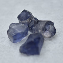 Load image into Gallery viewer, Iolite Facet Rough Parcel - Eye Clean - Dichroic - 11.74 ctw From Tanzania
