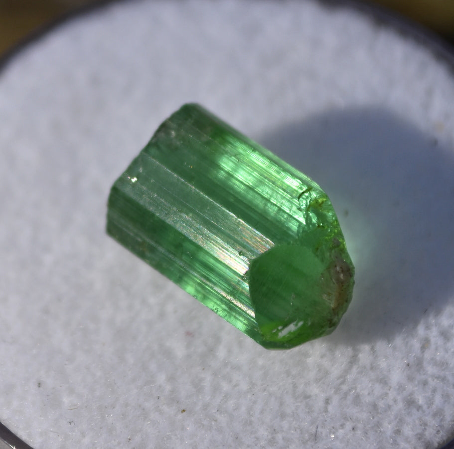 Intensely Green High-End Cabochon Rough - SI/VS - Fantastic Open  Color - 8.82 ct.