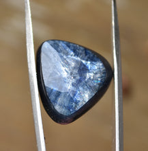 Load image into Gallery viewer, Trapiche Sapphire - Double Rose-Cut Faceted Gemstone - Royal Blue, with GREAT Trapiche Pattern - 13.72 ct.
