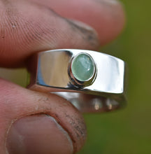 Load image into Gallery viewer, HEFTY Sterling SIlver and Cat&#39;s Eye Kornerupine Ring - 1/2 troy oz. Silver, and 1 ct. Gem - Size 9.25
