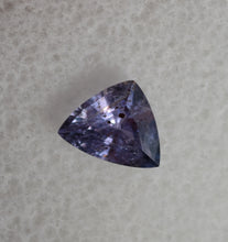 Load image into Gallery viewer, SALE!!! Bi-Color Umba Sapphire - Lavender and Grape - Shifty colors - Salt and Pepper - 0.85 ct.  SALE!!!!
