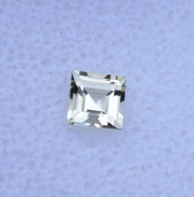 Load image into Gallery viewer, Perfect Yellow Beryl Princess Cut Gem - Eye Clean -0.47 ct.
