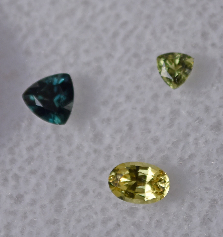 Australian Sapphire High-End Melee Gems Set - Green Yellow Blue - 0.55 ctw.