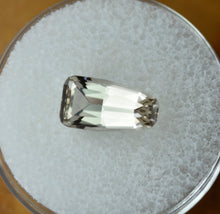 Load image into Gallery viewer, VERMONT Smokey Quartz Gemstone - 2.15 ct.
