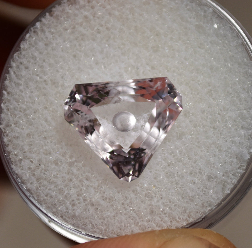 Bubble-cut Morganite Gemstone Tablet - 3.8 ct.