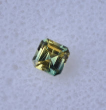 Load image into Gallery viewer, Bi-Color Kenya Sapphire - Blue and Yellow - Fantastic Color Zoning - Good Cutting - 0.58 ct.
