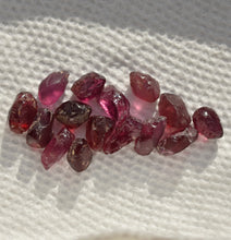 Load image into Gallery viewer, Rhodolite Garnet Facet Rough Lot - 3 to 4 carats each, - 5O Carats total - VS to Eye Clean - OPEN colors
