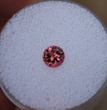 Load image into Gallery viewer, Rubellite tourmaline - Rubaya Mine, DRC - By Abraham Gomez - 0.91 ct.
