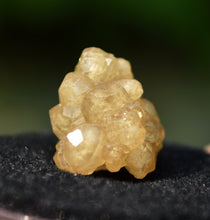 Load image into Gallery viewer, Yellow Grossular Garnet Cluster - 100% perfect Specimen - Handan Prefecture, Hebei Province, China
